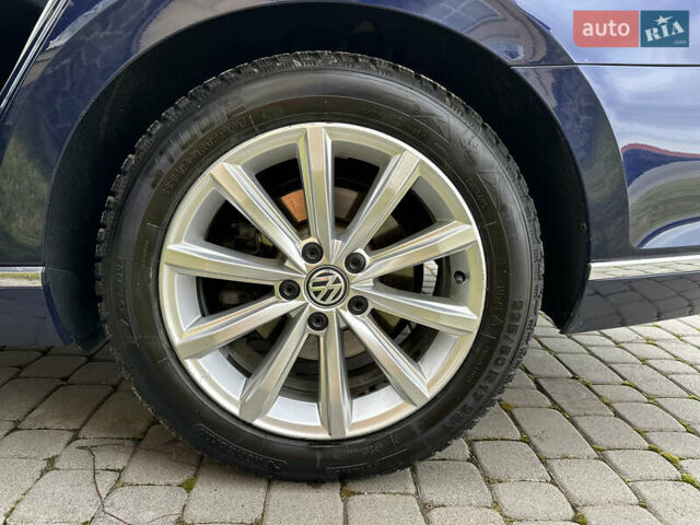 Синий Фольксваген Пассат, объемом двигателя 2 л и пробегом 289 тыс. км за 16799 $, фото 34 на Automoto.ua