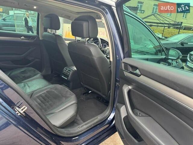 Синий Фольксваген Пассат, объемом двигателя 2 л и пробегом 332 тыс. км за 15990 $, фото 10 на Automoto.ua