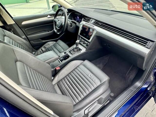 Синий Фольксваген Пассат, объемом двигателя 1.97 л и пробегом 218 тыс. км за 17500 $, фото 17 на Automoto.ua