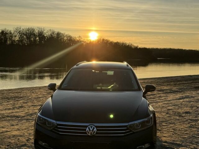 Синий Фольксваген Пассат, объемом двигателя 1.6 л и пробегом 220 тыс. км за 14500 $, фото 2 на Automoto.ua