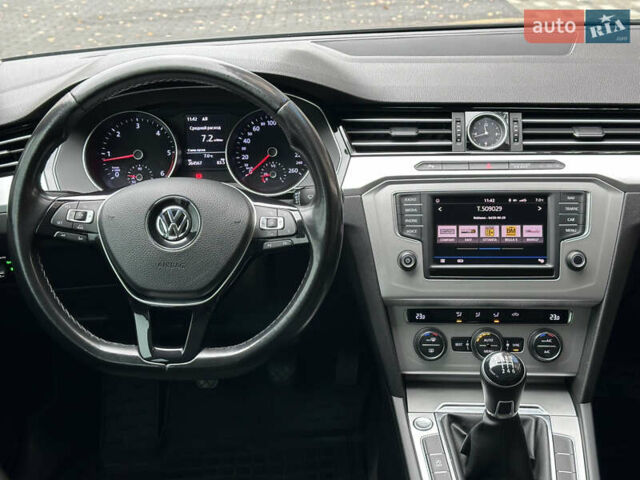 Синій Фольксваген Пассат, об'ємом двигуна 1.97 л та пробігом 264 тис. км за 14900 $, фото 44 на Automoto.ua