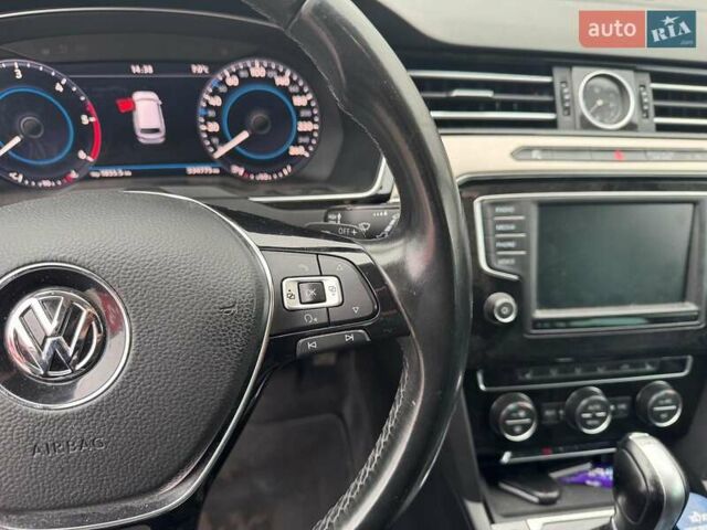 Синий Фольксваген Пассат, объемом двигателя 2 л и пробегом 332 тыс. км за 15990 $, фото 23 на Automoto.ua