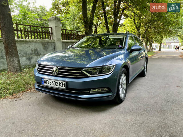 Синий Фольксваген Пассат, объемом двигателя 1.6 л и пробегом 259 тыс. км за 14700 $, фото 1 на Automoto.ua