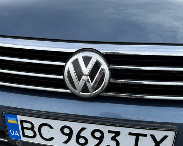 Фольксваген Пассат 2017 в Львове на Automoto.ua Синий Фольксваген Пассат, объемом двигателя 1.97 л и пробегом 217 тыс. км за 15800 $, фото 13 на Automoto.ua