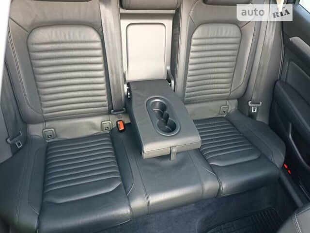 Синий Фольксваген Пассат, объемом двигателя 1.97 л и пробегом 225 тыс. км за 16300 $, фото 51 на Automoto.ua