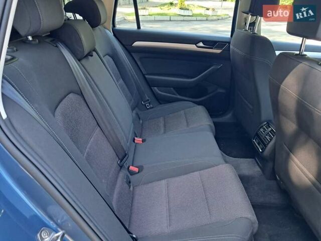 Синій Фольксваген Пассат, об'ємом двигуна 1.6 л та пробігом 282 тис. км за 14000 $, фото 22 на Automoto.ua