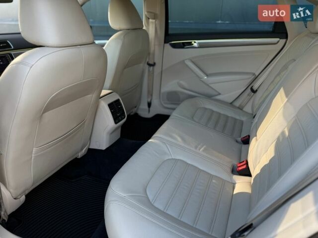 Синій Фольксваген Пассат, об'ємом двигуна 2 л та пробігом 142 тис. км за 15500 $, фото 18 на Automoto.ua