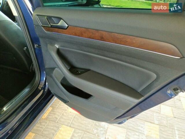 Синий Фольксваген Пассат, объемом двигателя 1.97 л и пробегом 227 тыс. км за 18999 $, фото 75 на Automoto.ua