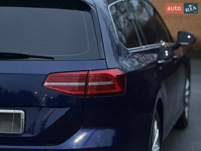 Синій Фольксваген Пассат, об'ємом двигуна 2 л та пробігом 294 тис. км за 15200 $, фото 23 на Automoto.ua