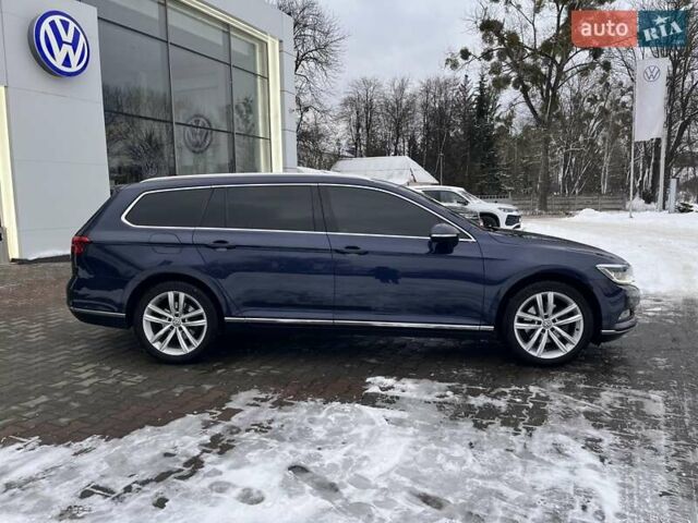 Синий Фольксваген Пассат, объемом двигателя 1.97 л и пробегом 269 тыс. км за 16700 $, фото 8 на Automoto.ua