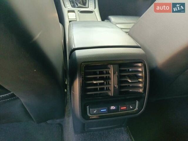 Синий Фольксваген Пассат, объемом двигателя 1.97 л и пробегом 227 тыс. км за 18999 $, фото 54 на Automoto.ua