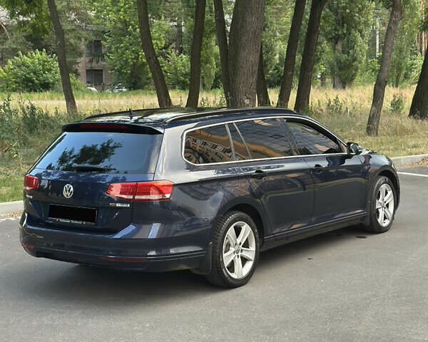 Синий Фольксваген Пассат, объемом двигателя 1.6 л и пробегом 219 тыс. км за 15200 $, фото 11 на Automoto.ua