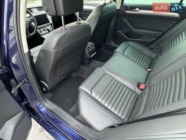 Синий Фольксваген Пассат, объемом двигателя 1.97 л и пробегом 218 тыс. км за 17500 $, фото 22 на Automoto.ua