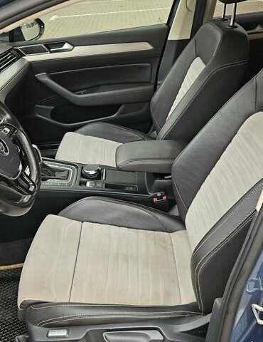 Синий Фольксваген Пассат, объемом двигателя 1.97 л и пробегом 187 тыс. км за 17700 $, фото 31 на Automoto.ua