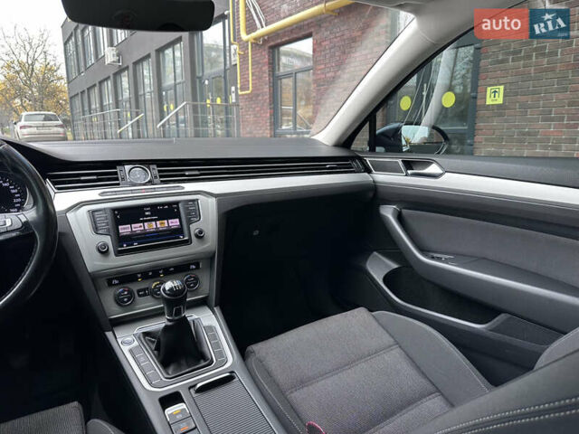 Синій Фольксваген Пассат, об'ємом двигуна 1.97 л та пробігом 264 тис. км за 14900 $, фото 43 на Automoto.ua