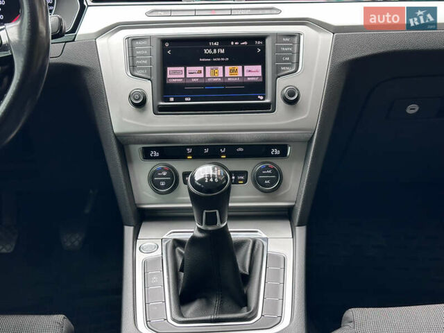 Синій Фольксваген Пассат, об'ємом двигуна 1.97 л та пробігом 264 тис. км за 14900 $, фото 51 на Automoto.ua