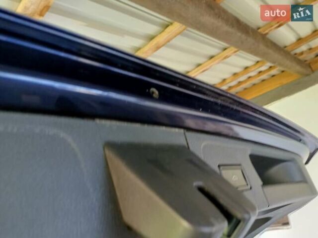 Синий Фольксваген Пассат, объемом двигателя 1.97 л и пробегом 227 тыс. км за 18999 $, фото 42 на Automoto.ua