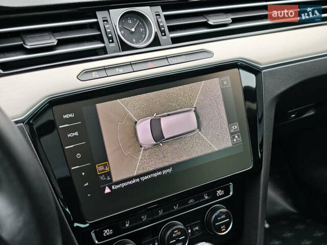 Фольксваген Пассат 2018 в Луцке на Automoto.ua Синий Фольксваген Пассат, объемом двигателя 2 л и пробегом 127 тыс. км за 24999 $, фото 39 на Automoto.ua