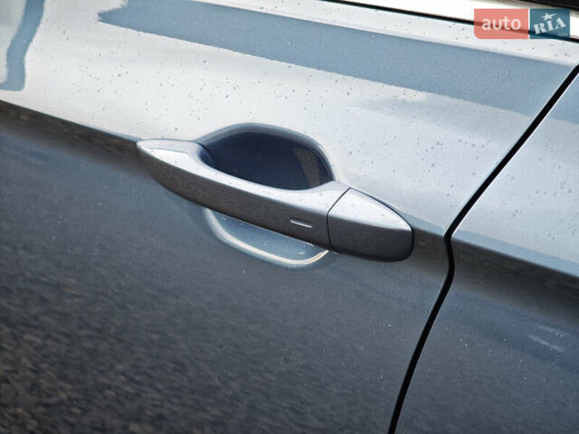 Фольксваген Пассат 2018 в Луцке на Automoto.ua Синий Фольксваген Пассат, объемом двигателя 2 л и пробегом 127 тыс. км за 24999 $, фото 14 на Automoto.ua