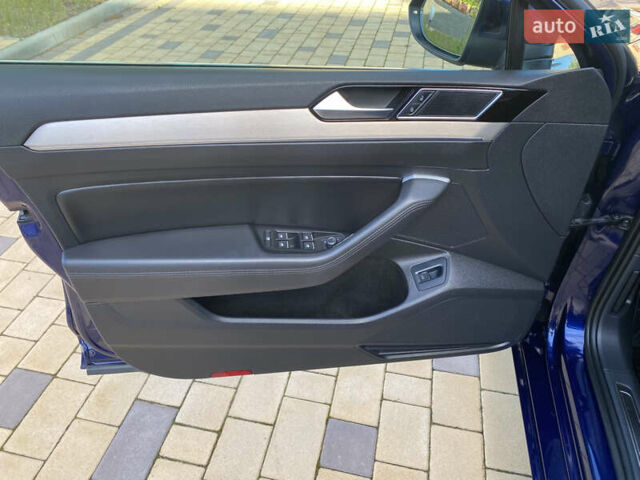 Синий Фольксваген Пассат, объемом двигателя 2 л и пробегом 300 тыс. км за 16900 $, фото 16 на Automoto.ua