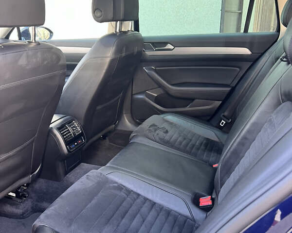 Синий Фольксваген Пассат, объемом двигателя 1.97 л и пробегом 196 тыс. км за 21500 $, фото 18 на Automoto.ua