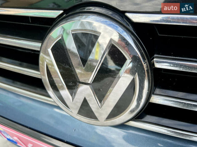 Синий Фольксваген Пассат, объемом двигателя 1.97 л и пробегом 287 тыс. км за 15950 $, фото 19 на Automoto.ua