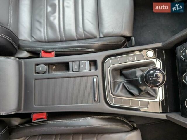 Синій Фольксваген Пассат, об'ємом двигуна 1.97 л та пробігом 230 тис. км за 22000 $, фото 24 на Automoto.ua