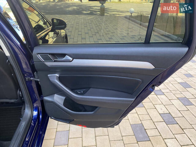 Синий Фольксваген Пассат, объемом двигателя 2 л и пробегом 300 тыс. км за 16900 $, фото 22 на Automoto.ua