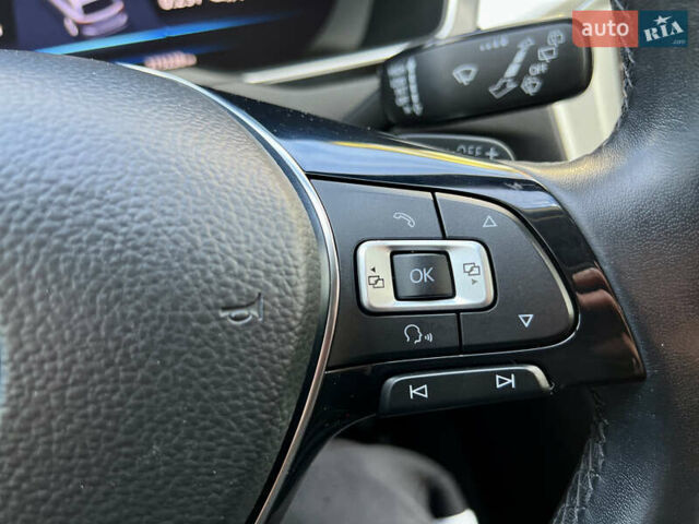 Синий Фольксваген Пассат, объемом двигателя 1.97 л и пробегом 287 тыс. км за 15950 $, фото 14 на Automoto.ua