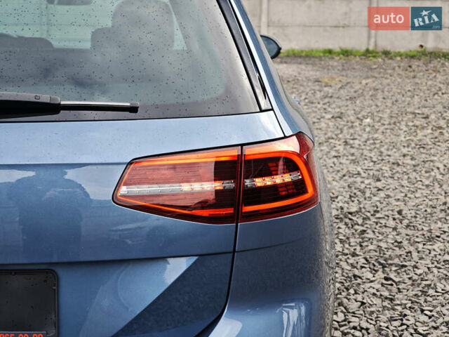 Фольксваген Пассат 2018 в Луцке на Automoto.ua Синий Фольксваген Пассат, объемом двигателя 2 л и пробегом 127 тыс. км за 24999 $, фото 17 на Automoto.ua