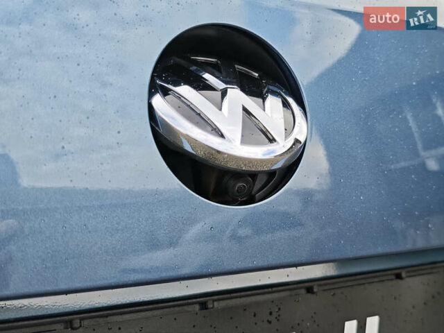 Фольксваген Пассат 2018 в Луцке на Automoto.ua Синий Фольксваген Пассат, объемом двигателя 2 л и пробегом 127 тыс. км за 24999 $, фото 18 на Automoto.ua