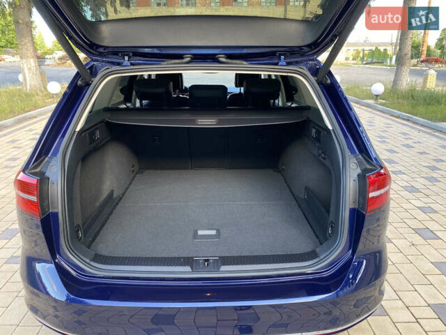 Синий Фольксваген Пассат, объемом двигателя 2 л и пробегом 300 тыс. км за 16900 $, фото 32 на Automoto.ua