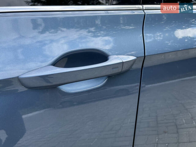 Синий Фольксваген Пассат, объемом двигателя 1.97 л и пробегом 287 тыс. км за 15950 $, фото 11 на Automoto.ua