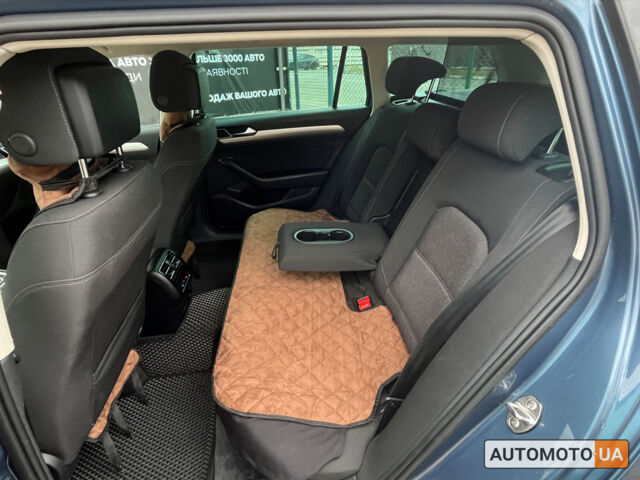 Синій Фольксваген Пассат, об'ємом двигуна 2 л та пробігом 248 тис. км за 17200 $, фото 17 на Automoto.ua