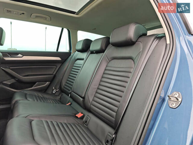 Фольксваген Пассат 2018 в Луцке на Automoto.ua Синий Фольксваген Пассат, объемом двигателя 2 л и пробегом 127 тыс. км за 24999 $, фото 49 на Automoto.ua