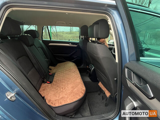 Синій Фольксваген Пассат, об'ємом двигуна 2 л та пробігом 248 тис. км за 17200 $, фото 23 на Automoto.ua