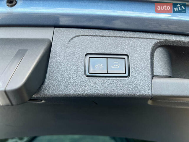 Синий Фольксваген Пассат, объемом двигателя 1.97 л и пробегом 287 тыс. км за 15950 $, фото 23 на Automoto.ua