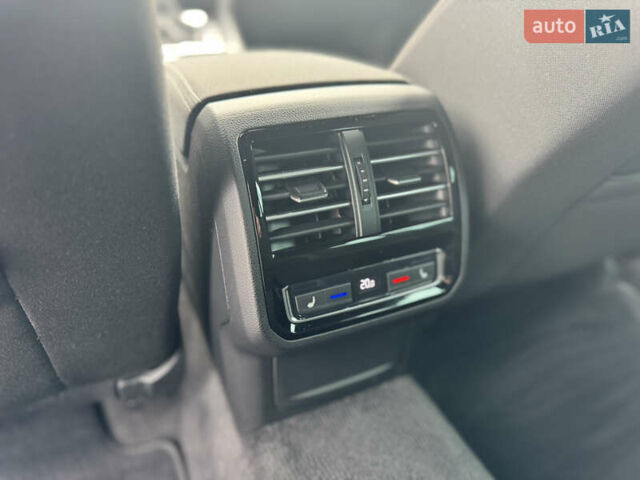 Синий Фольксваген Пассат, объемом двигателя 1.97 л и пробегом 186 тыс. км за 22900 $, фото 23 на Automoto.ua