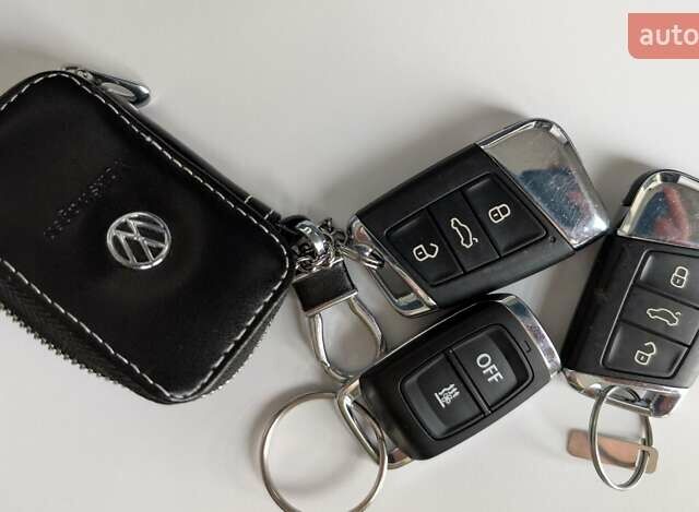 Синій Фольксваген Пассат, об'ємом двигуна 1.97 л та пробігом 230 тис. км за 22000 $, фото 27 на Automoto.ua