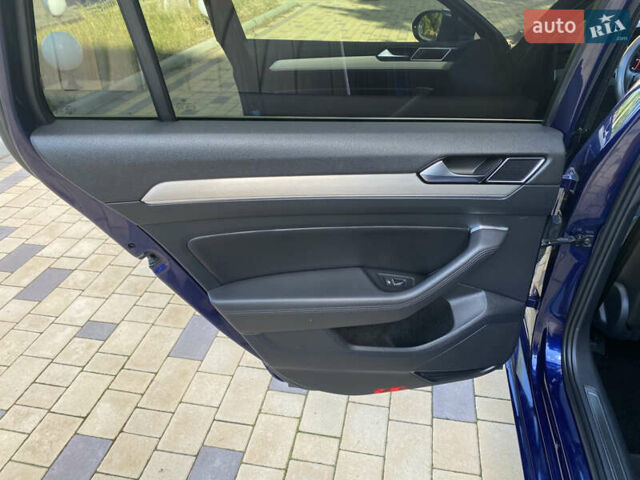 Синий Фольксваген Пассат, объемом двигателя 2 л и пробегом 300 тыс. км за 16900 $, фото 19 на Automoto.ua