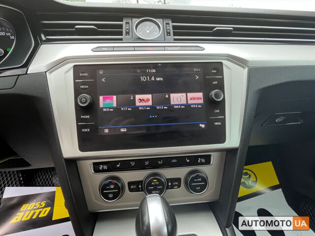 Синій Фольксваген Пассат, об'ємом двигуна 2 л та пробігом 248 тис. км за 17200 $, фото 14 на Automoto.ua