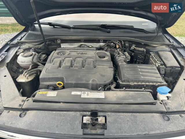 Синий Фольксваген Пассат, объемом двигателя 1.97 л и пробегом 186 тыс. км за 22900 $, фото 28 на Automoto.ua