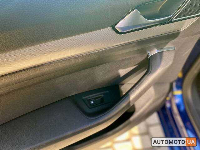 Синій Фольксваген Пассат, об'ємом двигуна 2 л та пробігом 231 тис. км за 17700 $, фото 8 на Automoto.ua