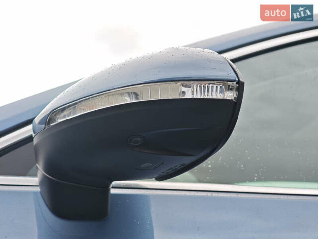 Фольксваген Пассат 2018 в Луцке на Automoto.ua Синий Фольксваген Пассат, объемом двигателя 2 л и пробегом 127 тыс. км за 24999 $, фото 15 на Automoto.ua