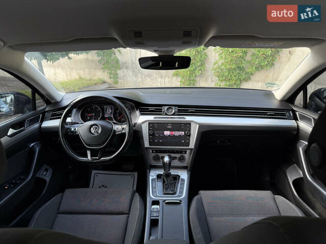 Синий Фольксваген Пассат, объемом двигателя 2 л и пробегом 222 тыс. км за 16999 $, фото 37 на Automoto.ua