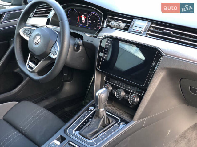 Фольксваген Пассат 2019 в Черновцах на Automoto.ua Синий Фольксваген Пассат, объемом двигателя 1.97 л и пробегом 217 тыс. км за 21500 $, фото 21 на Automoto.ua