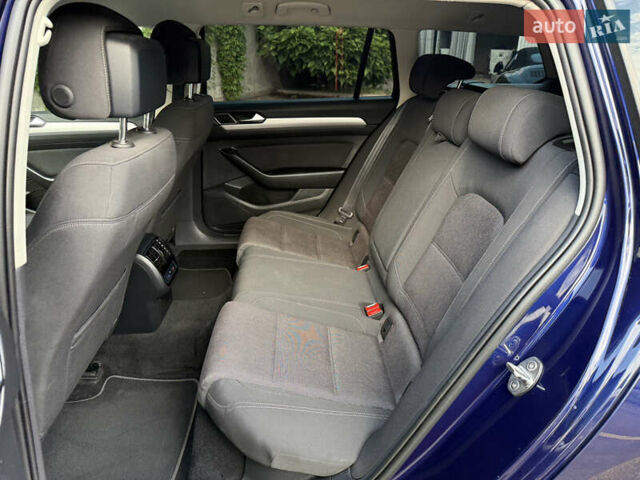 Синий Фольксваген Пассат, объемом двигателя 2 л и пробегом 222 тыс. км за 16999 $, фото 31 на Automoto.ua