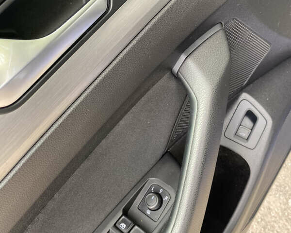 Синий Фольксваген Пассат, объемом двигателя 2 л и пробегом 183 тыс. км за 20000 $, фото 8 на Automoto.ua