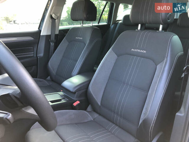 Фольксваген Пассат 2019 в Черновцах на Automoto.ua Синий Фольксваген Пассат, объемом двигателя 1.97 л и пробегом 217 тыс. км за 21500 $, фото 24 на Automoto.ua