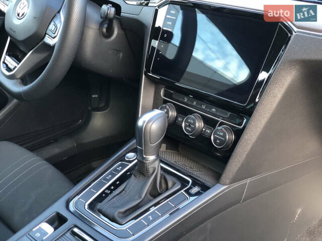 Фольксваген Пассат 2019 в Черновцах на Automoto.ua Синий Фольксваген Пассат, объемом двигателя 1.97 л и пробегом 217 тыс. км за 21500 $, фото 20 на Automoto.ua